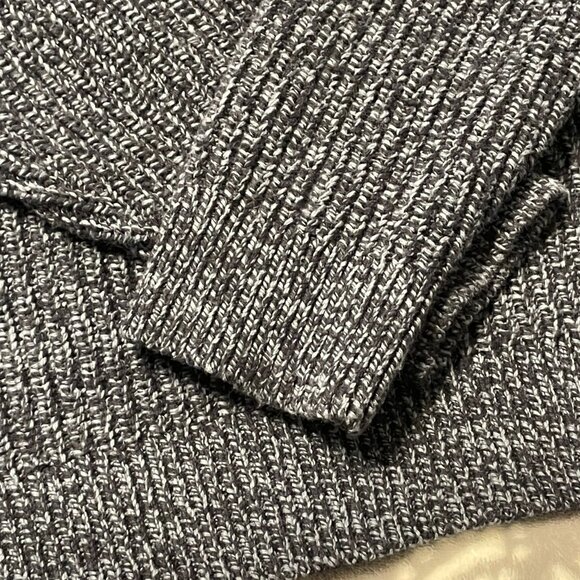 TWO Mens XL Banana Republic sweaters, EUC condition worn like 3 times each - Picture 3 of 12